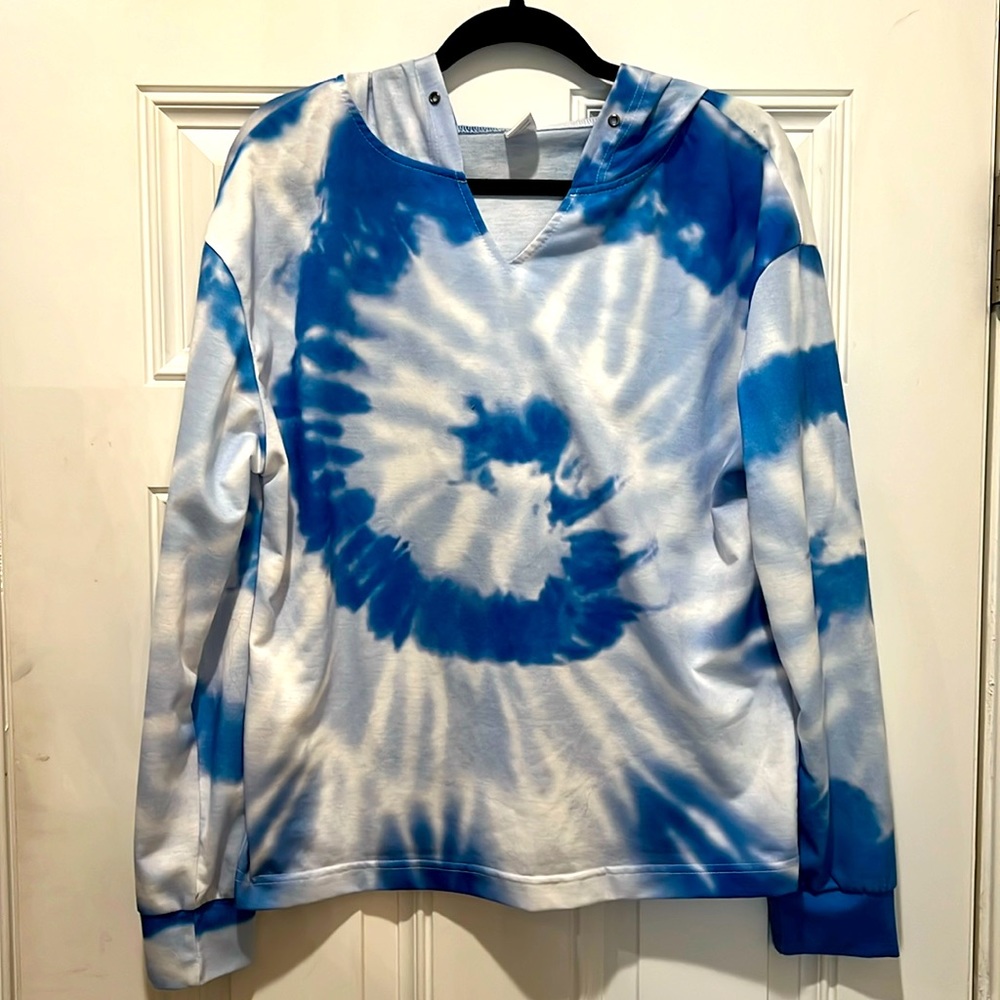 Blue and white the-dye hoodie - small